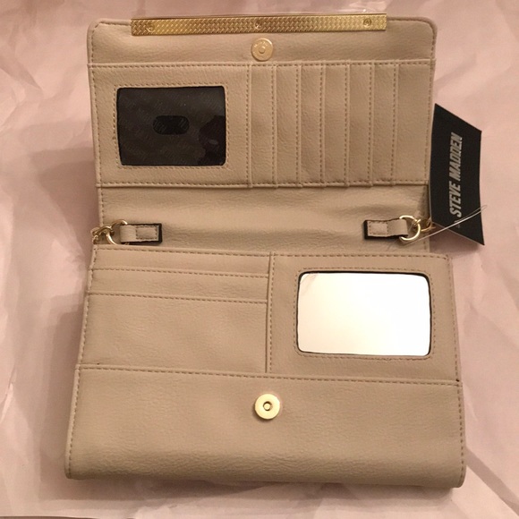 Steve Madden Crossbody Bag - Picture 3 of 4